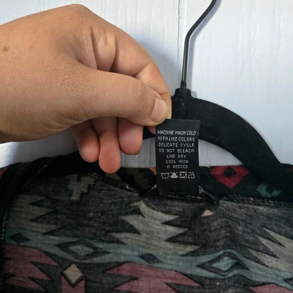 About a Girl Geometric Cardigan size Large Bohemian Multicolored Feminine Hippie - Picture 5 of 7